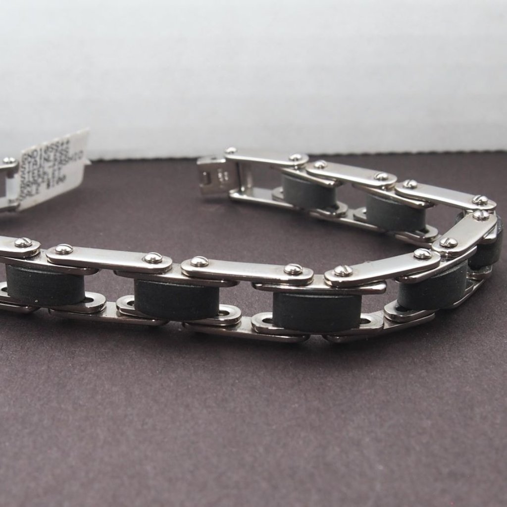 Very Cool Surgical Grade Stainless Steel And Rubber Inserts Mens Bracelet
